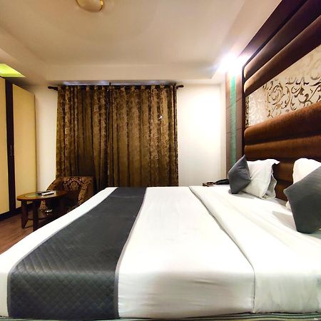 Hotel Gud Time - Walking Distance From Karol Bagh Mtr Station And 10Mins Ride To The City Centre Delhi  Esterno foto